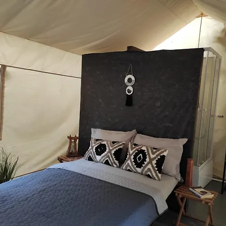 Glamping Casa Soarelui Campo de lujo
